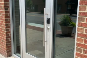 new-haven-installation_glass_frontdoor